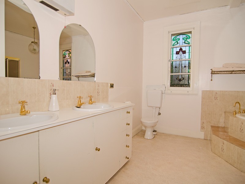 8 Dresden Street, Sandy Bay TAS 7005