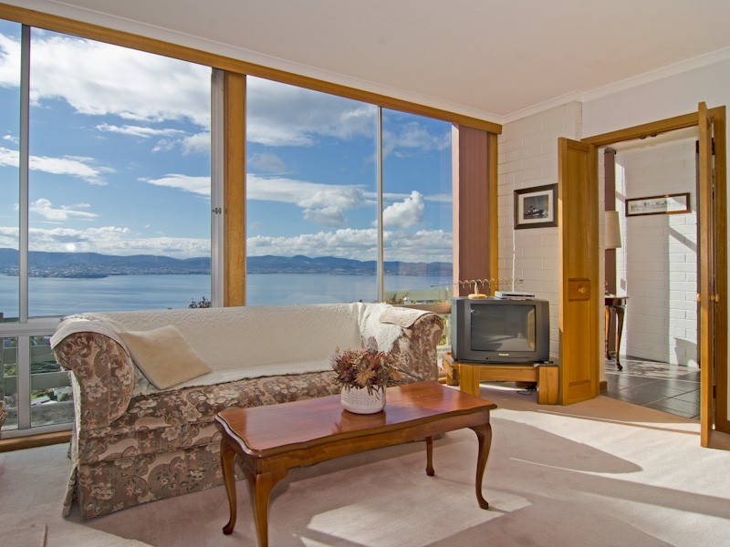 5 Cartela Street, Sandy Bay TAS 7005