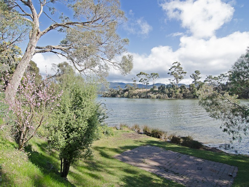 283 Howden Road, Howden TAS 7054