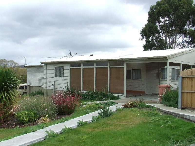 2 Cheyne Street, Pontville TAS 7030