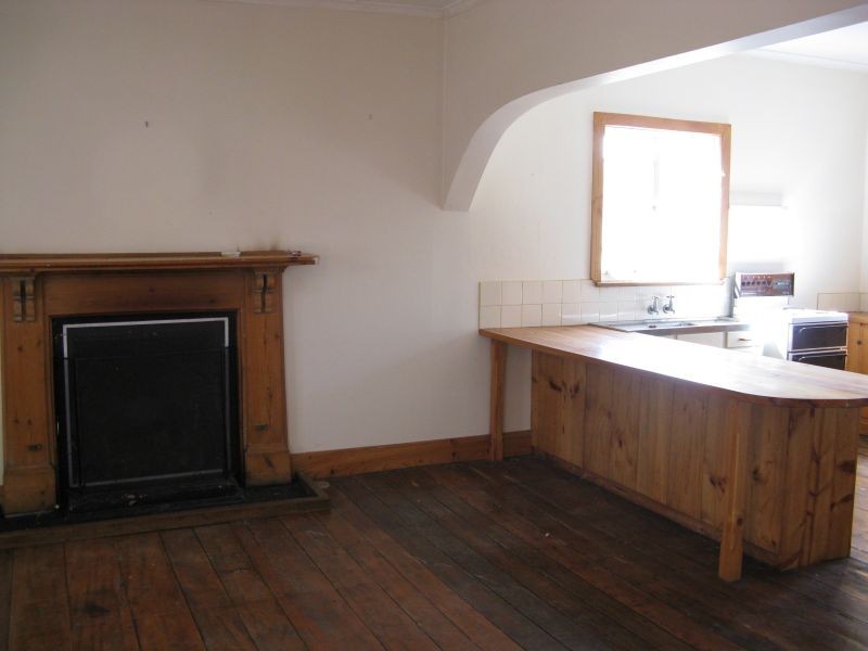 7661 “Rockwood Cottage”  Midland Highway, Antill Ponds TAS 7120