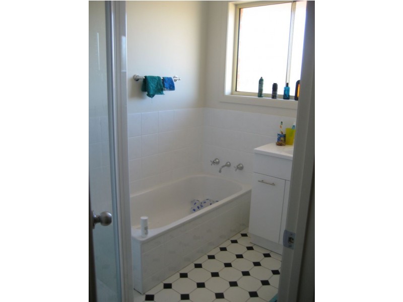 Unit 1-29 Melissa Street, Brighton TAS 7030