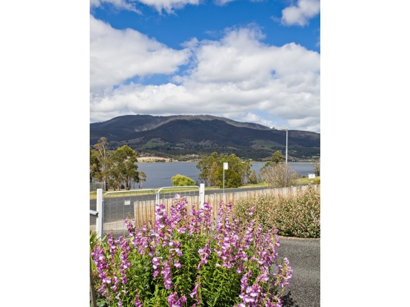 Bridgewater TAS 7030