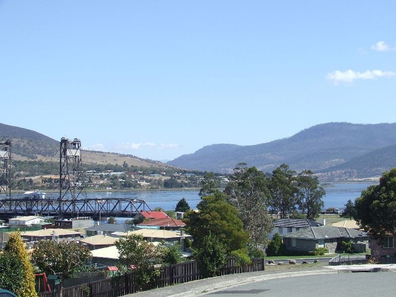 Bridgewater TAS 7030