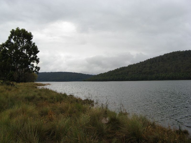 Bradys Lake TAS 7140