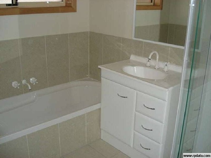 1/9 Henry Place, Brighton TAS 7030