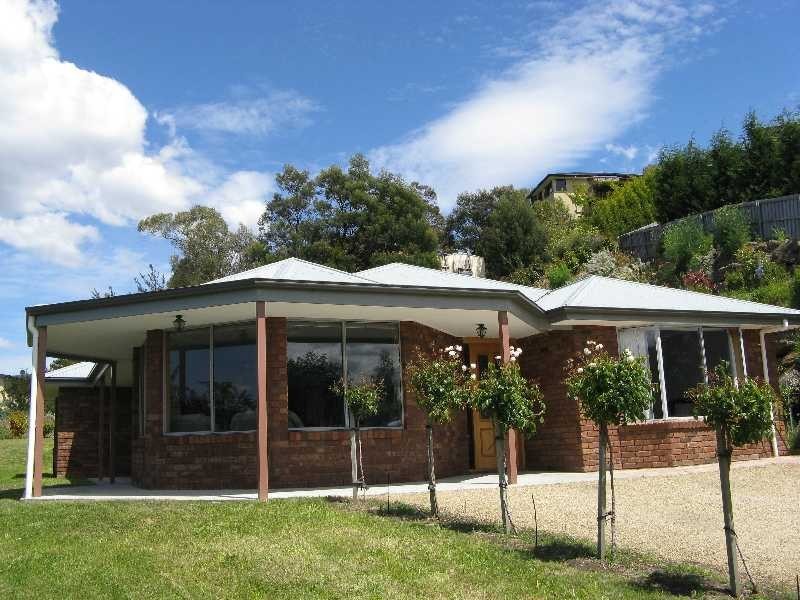 4 Peta Court, Old Beach TAS 7017