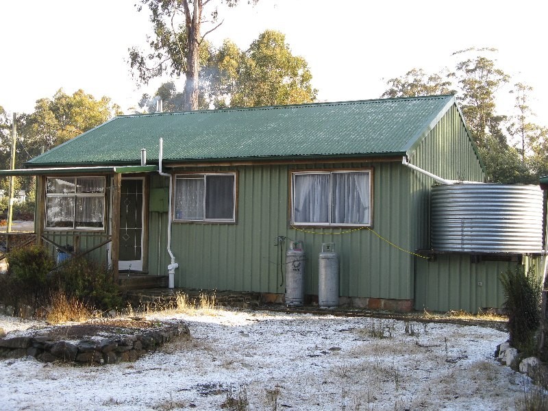 Lake Crescent TAS 7120