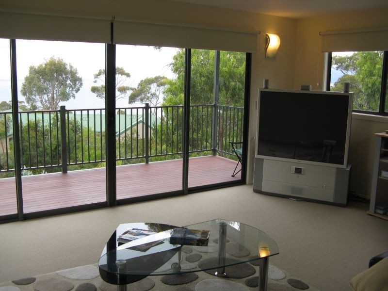 7 Van Leeuwen Crescent, Spring Beach TAS 7190