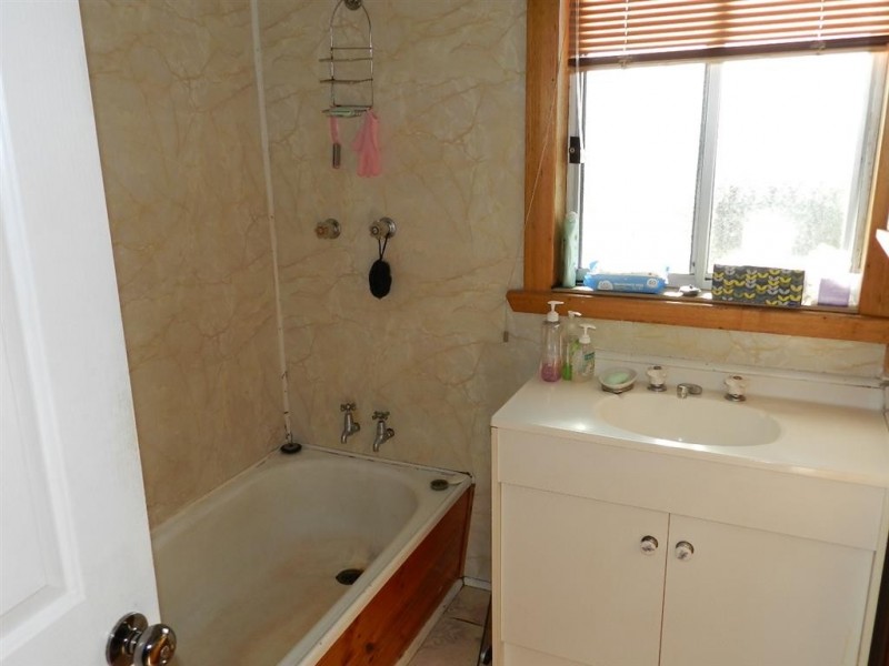 12 Nelson Street, Acton TAS 7320