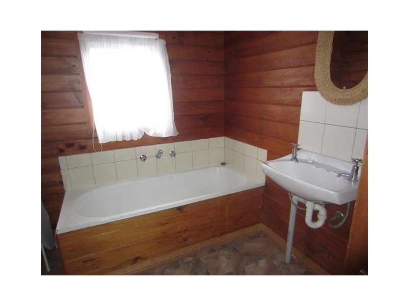 67 The Esplanade, Strahan TAS 7468