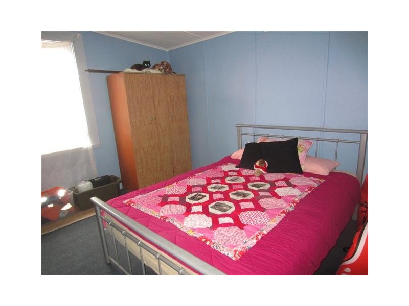 8 Clemons Street, Rosebery TAS 7470