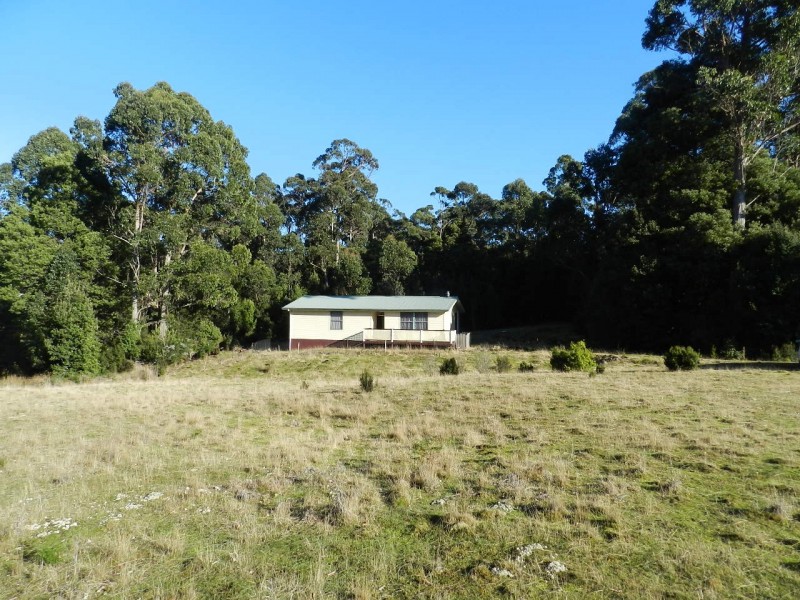 1004 West Calder Road (Takone end), Calder TAS 7325