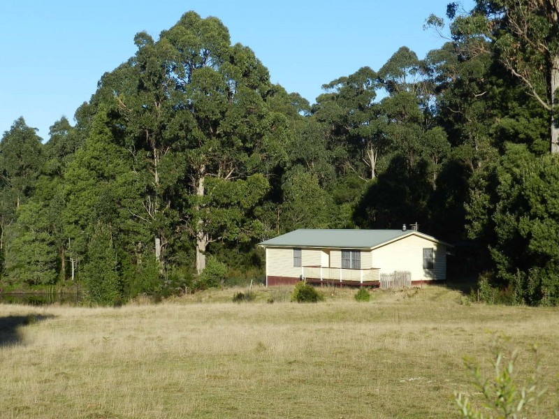 1004 West Calder Road (Takone end), Calder TAS 7325