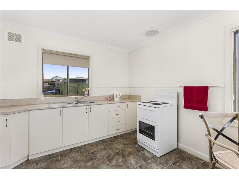 8 Madden Street, Acton TAS 7320