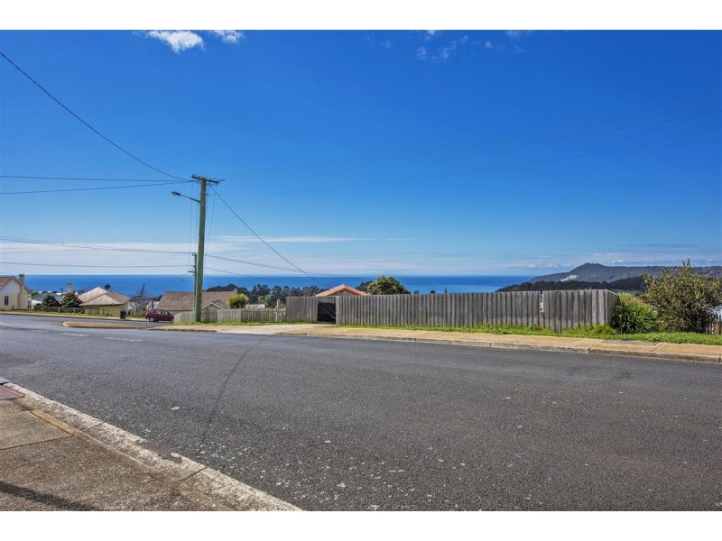 8 Madden Street, Acton TAS 7320