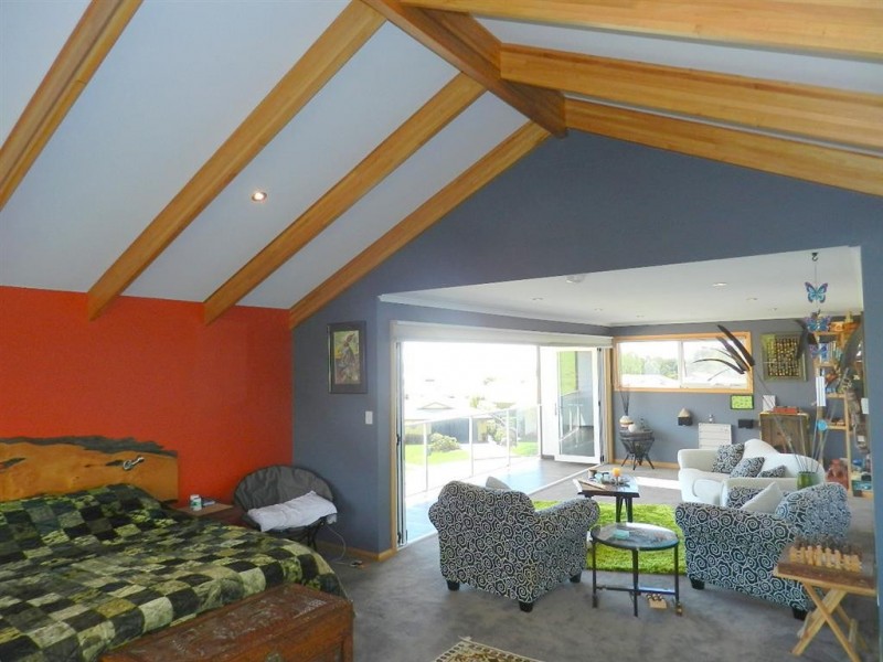 9 Boston Avenue, Cooee TAS 7320