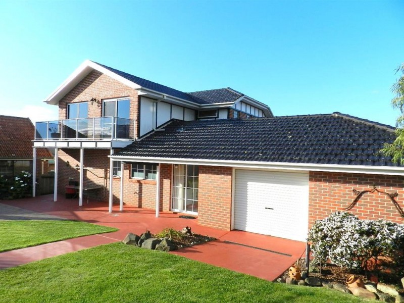 9 Boston Avenue, Cooee TAS 7320