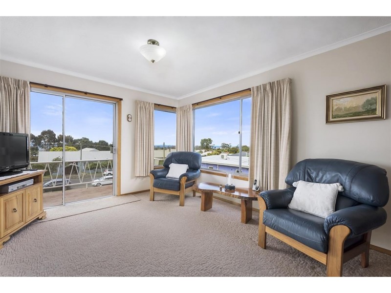 9A Wragg Street, Somerset TAS 7322