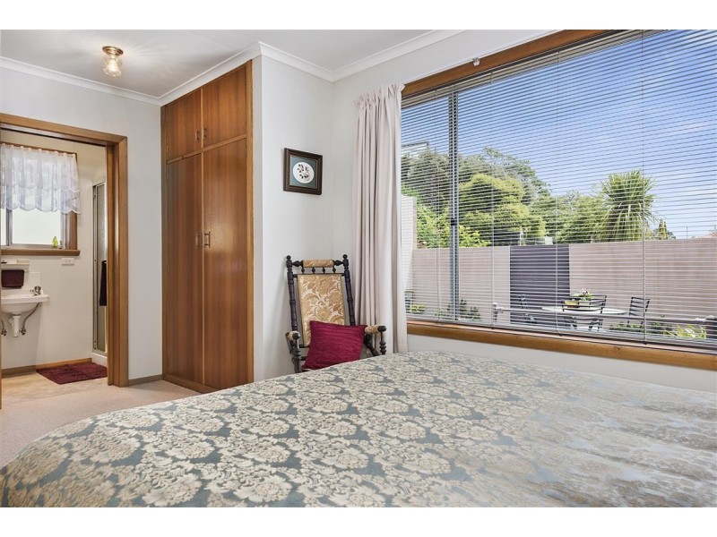 9A Wragg Street, Somerset TAS 7322