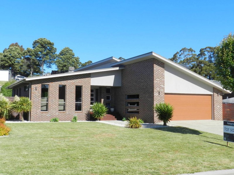 35 Berkshire Parade, Penguin TAS 7316