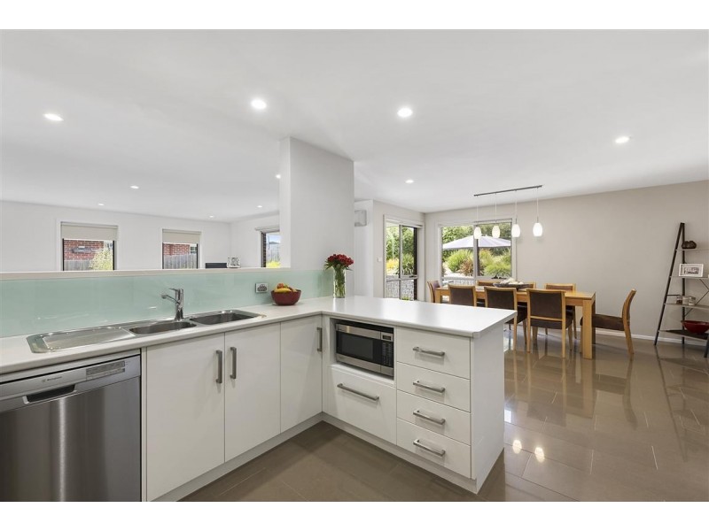 35 Berkshire Parade, Penguin TAS 7316