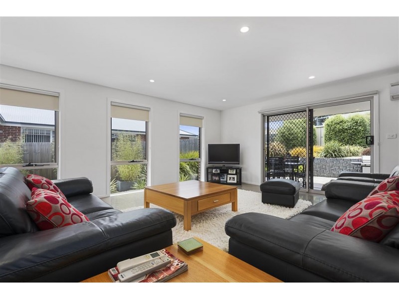 35 Berkshire Parade, Penguin TAS 7316