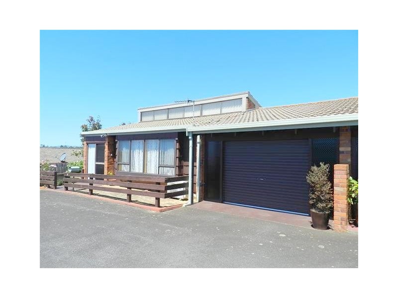 8/4 Federal Street, Upper Burnie TAS 7320