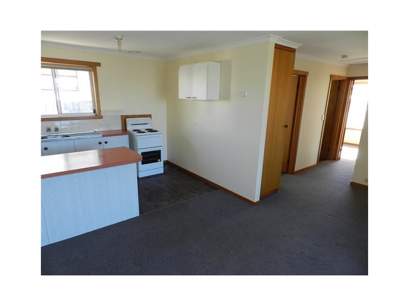 4/2 Raglan Street, Somerset TAS 7322