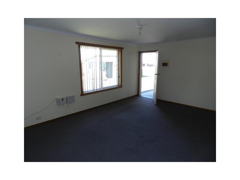 4/2 Raglan Street, Somerset TAS 7322