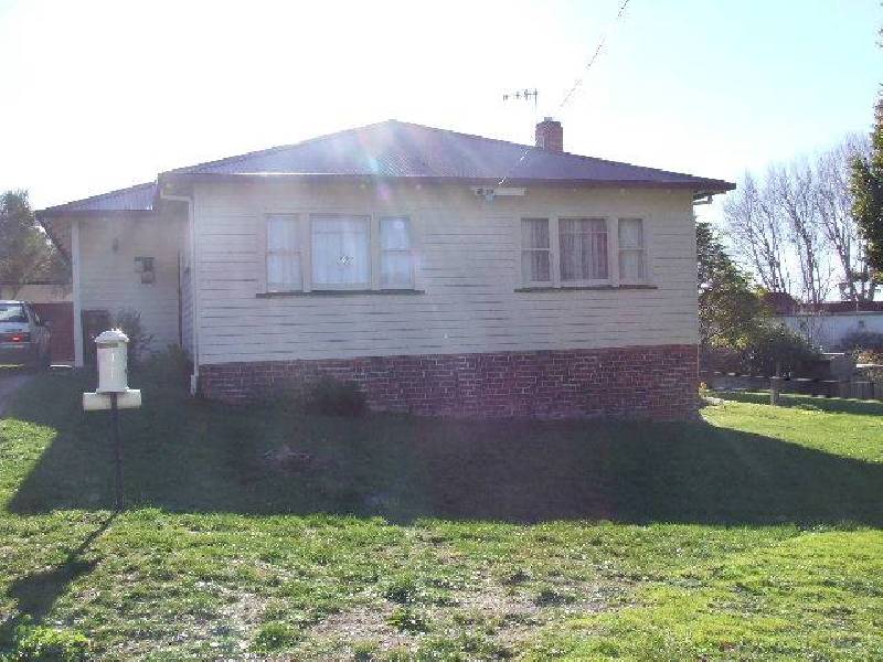 7 Simpson Street, Somerset TAS 7322