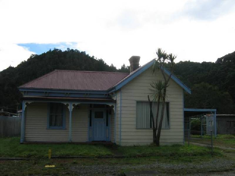 14 Esplanade, Queenstown TAS 7467