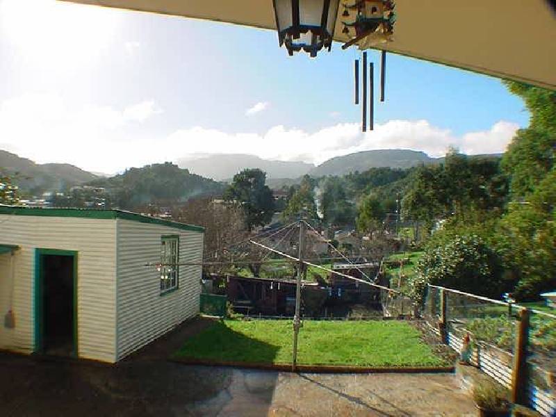 11 Crotty Street, Queenstown TAS 7467