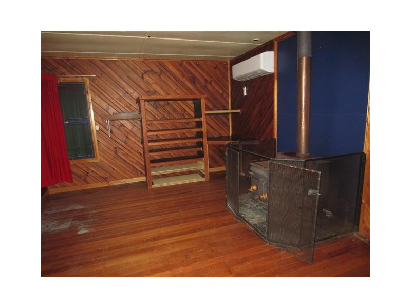 13 Counsel Street, Zeehan TAS 7469