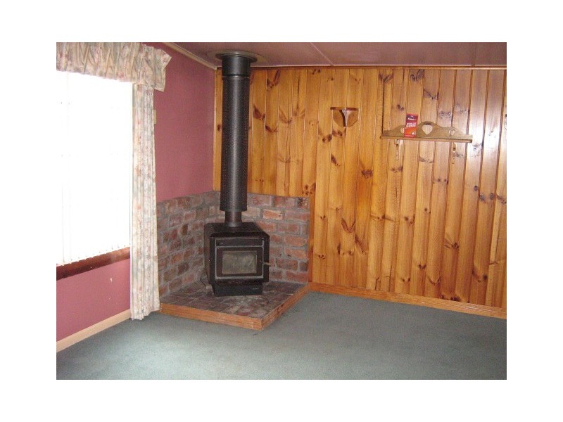 84 Esplanade, Queenstown TAS 7467