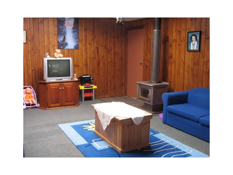 1 Battery Court, Zeehan TAS 7469