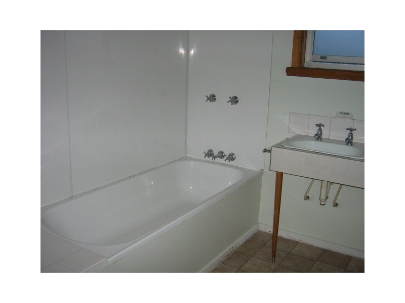 5 Federation Court, Zeehan TAS 7469