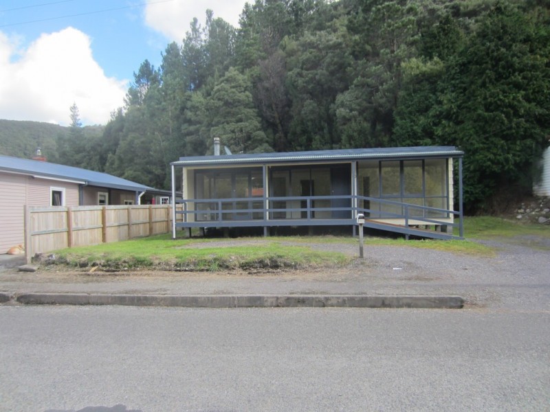 80 Esplanade, Queenstown TAS 7467