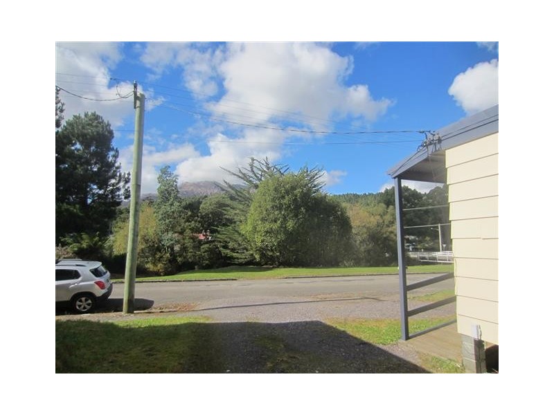 80 Esplanade, Queenstown TAS 7467
