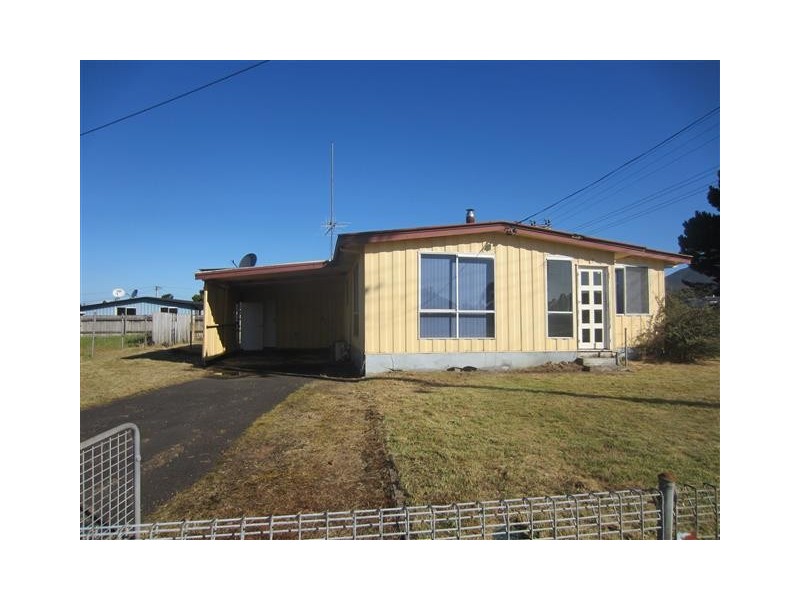 2 Austral Street, Zeehan TAS 7469