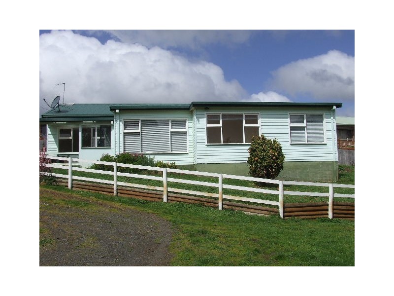 200 Mount Street, Burnie TAS 7320