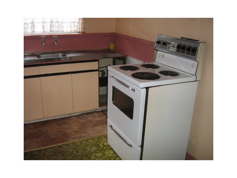 84 Esplanade, Queenstown TAS 7467