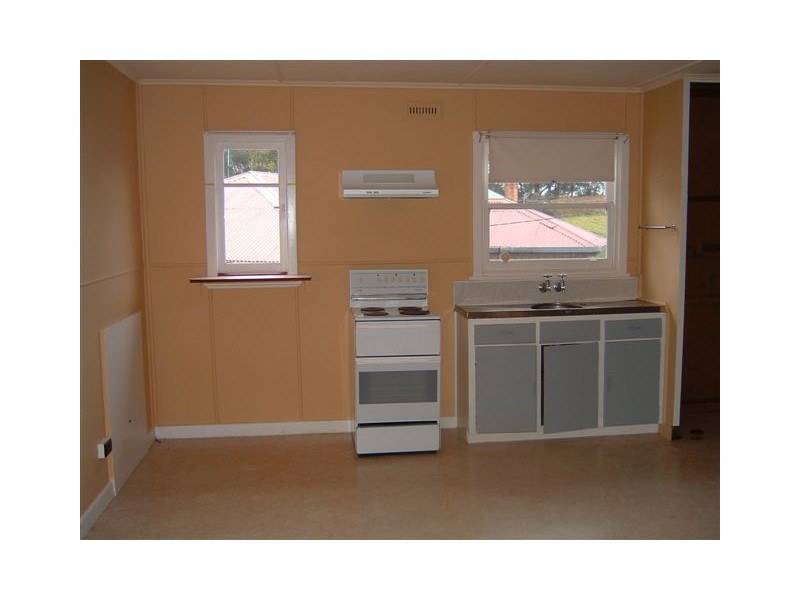 16 Giblin Street, Rosebery TAS 7470