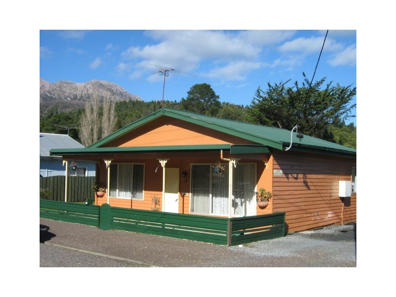 13 Austin Street, Queenstown TAS 7467
