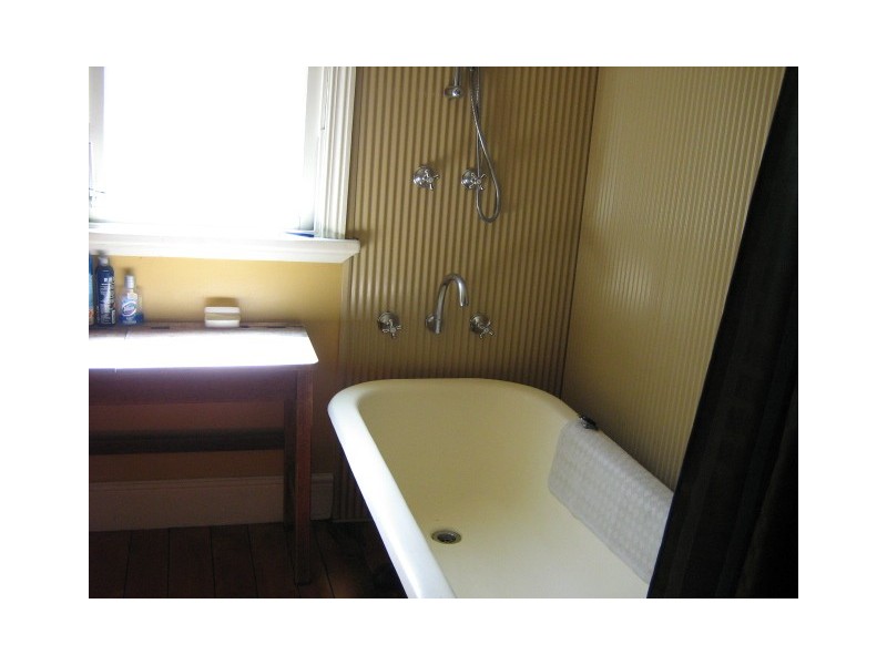 6 Reid, Strahan TAS 7468