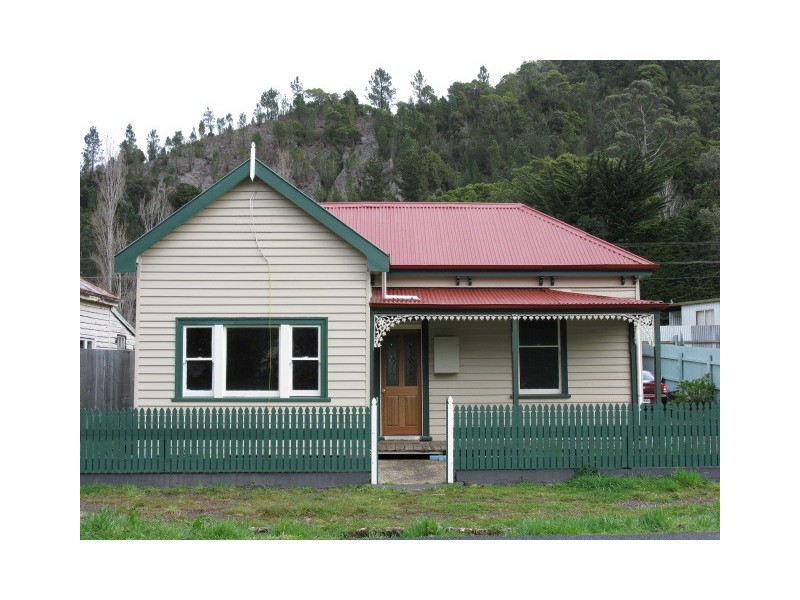 42 Esplanade, Queenstown TAS 7467