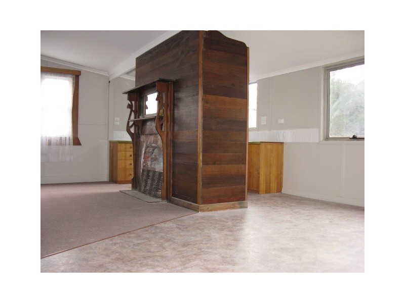 42 Esplanade, Queenstown TAS 7467