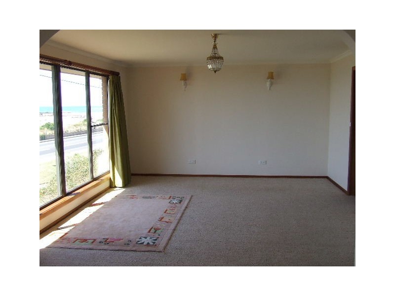 2/271 Ocean Vista, Burnie TAS 7320