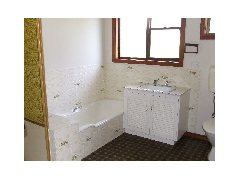 2/271 Ocean Vista, Burnie TAS 7320