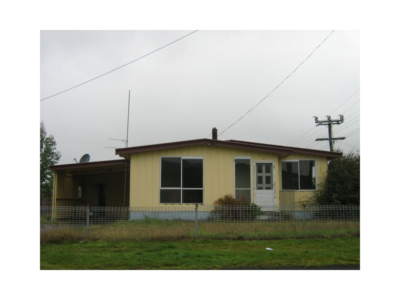 2 Austral Street, Zeehan TAS 7469